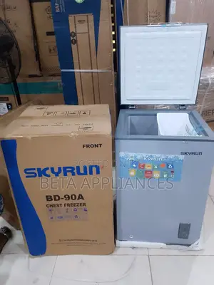 Skyrun 90L Chest Freezer - Compact & Efficient