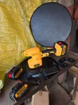 DeWALT Cordless Wall Smoothing Machine / Plastering Trowel - 3