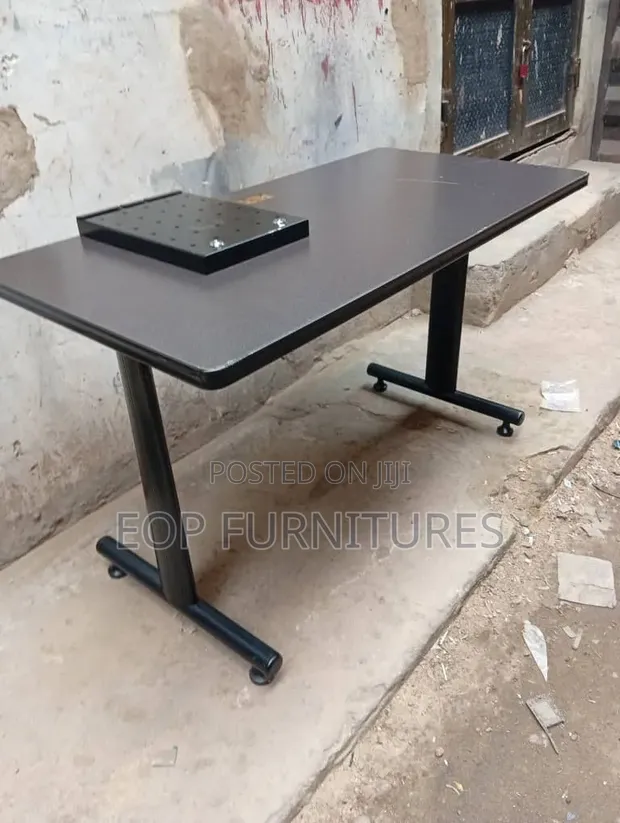 Fairly Used 4ft Office Table - 1
