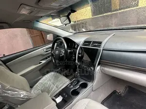 2016 Toyota Camry XLE Sedan