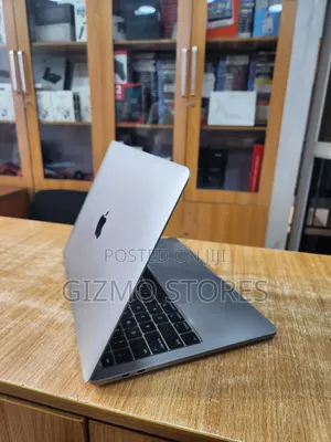 Apple MacBook Pro 2020 13" 16GB RAM, 512GB SSD