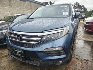 2018 Honda Pilot EX AWD Blue