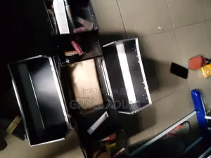 IT Cosmetics Makeup Box with Makeup