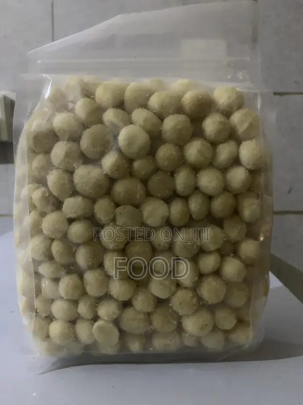 100g Macadamia Nuts - 1