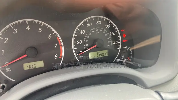 Toyota Corolla 2010 Grey - 1