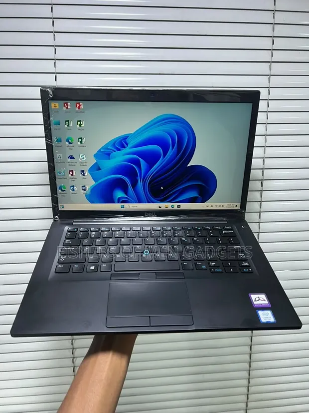 Dell Latitude 7490 Laptop - Intel Core i5, 8GB RAM, 256GB SSD - 1
