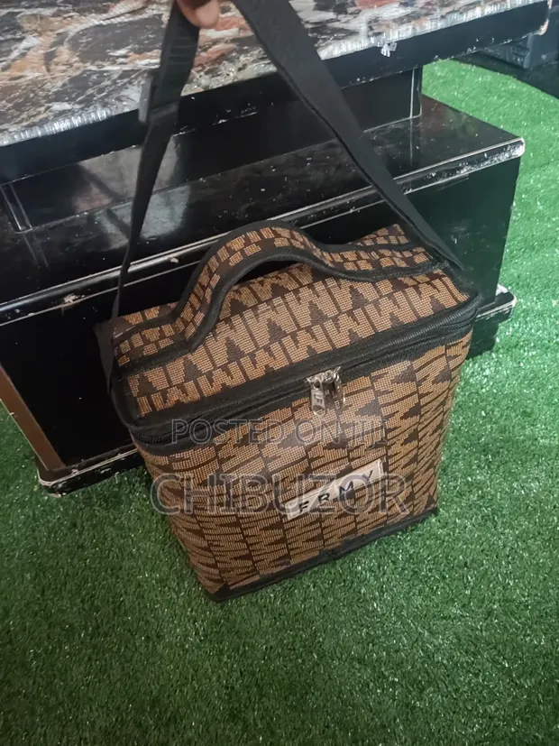Lunch Bag Da Waje Na Fata - Brown - 1