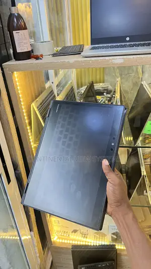 Toshiba Portege X20W 2-in-1 Laptop