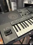 Yamaha PSR-SX720 Professional Arranger Keyboard - 4