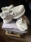 Saidon Fashion White Sneakers (Unisex) Size 40-41 - 1