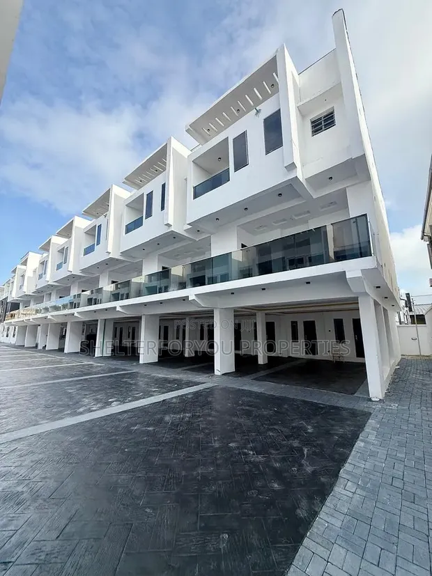 3-Bedroom Maisonette for Sale in Lekki Phase 1 - 1