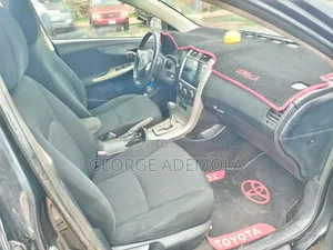 Toyota Corolla 2010 Black