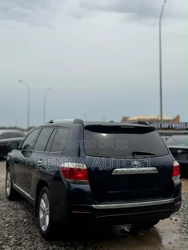 Toyota Highlander 3.5L 4WD 2013 Blue - 1