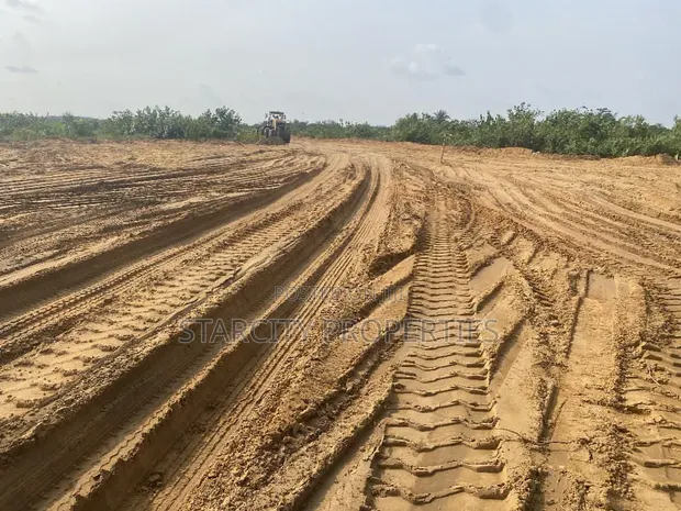 Acre 1500 na Filin Noma don Zuba Jari, Lagos-Ibadan Expressway, Jihar Ogun - 1