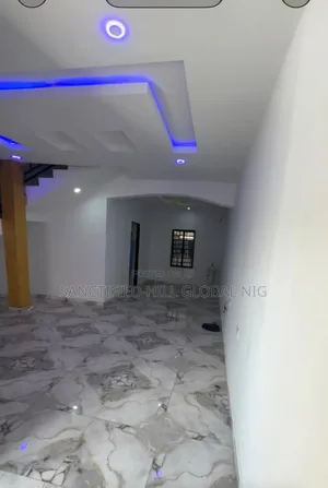2-Bedroom Duplex for Rent in Back of Becky1, Karu