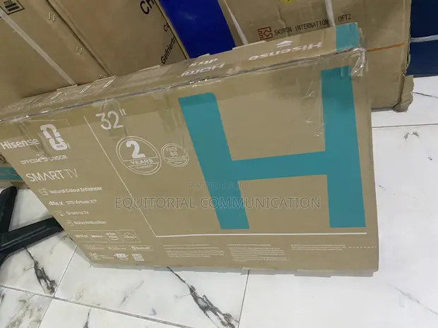 Hisense 32 Inch Smart TV A40SAVT - 1