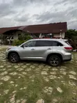 2017 Toyota Highlander XLE 4x4 V6 Silver - 3