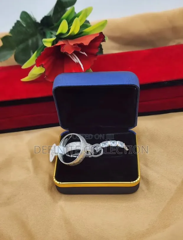 US Wedding Ring - Brand New - 1
