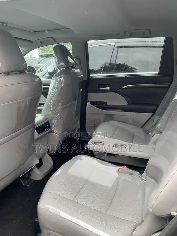2015 Toyota Highlander Limited SUV AWD - 1
