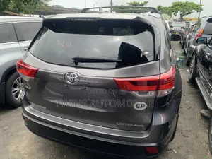 2015 Toyota Highlander Limited SUV AWD