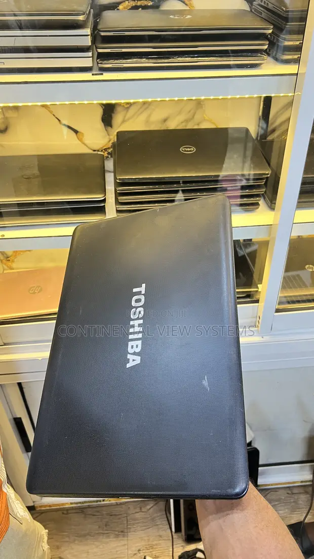 Toshiba Satellite C675 Laptop - 4GB RAM, 160GB HDD - 1