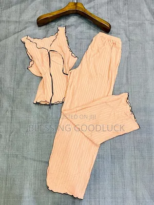 De-Bliss Nighties & Basic Tops (Unisex)