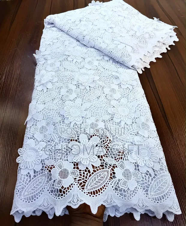 Luxury White Flowery Lace Fabric - 5 Yards - 1