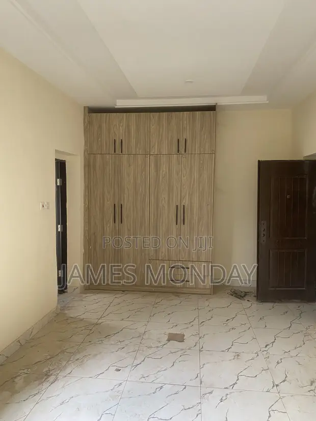 3 Bedroom Block of Flats for Rent in Durumi - 1
