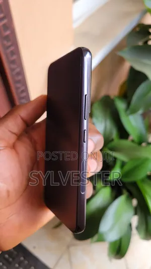 Samsung Galaxy S22 5G 128GB Baki