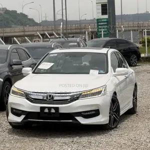 2017 Honda Accord Touring V6 Sedan - Foreign Used