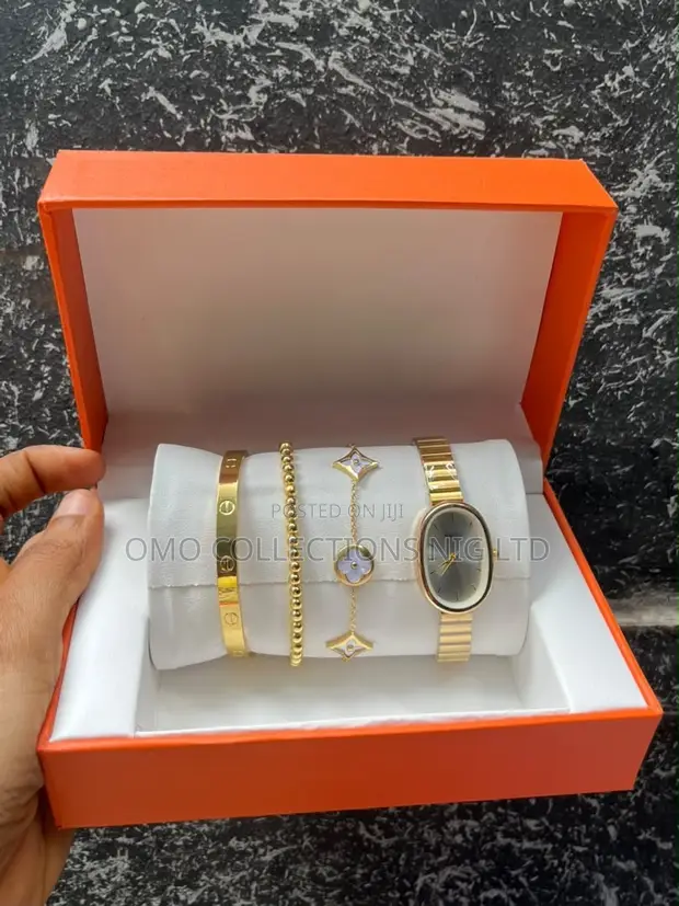 Luxury Gold Quartz Watch & Bracelet Set - Women's - 1