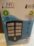 Spartan 400W LED Solar Street Light - 1