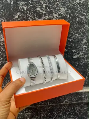 Elegant Silver Quartz Watch & Bracelet Set - Women's
