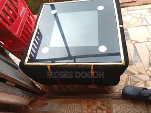Brand New Modern High Quality Glass Center Table