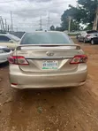 Toyota Corolla 2012 Zinariya - 5