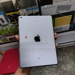 Apple iPad 9.7 32GB Silver (Used)