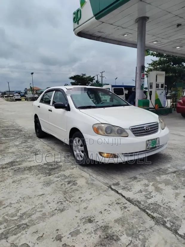 Toyota Corolla 2007 Fari - 1