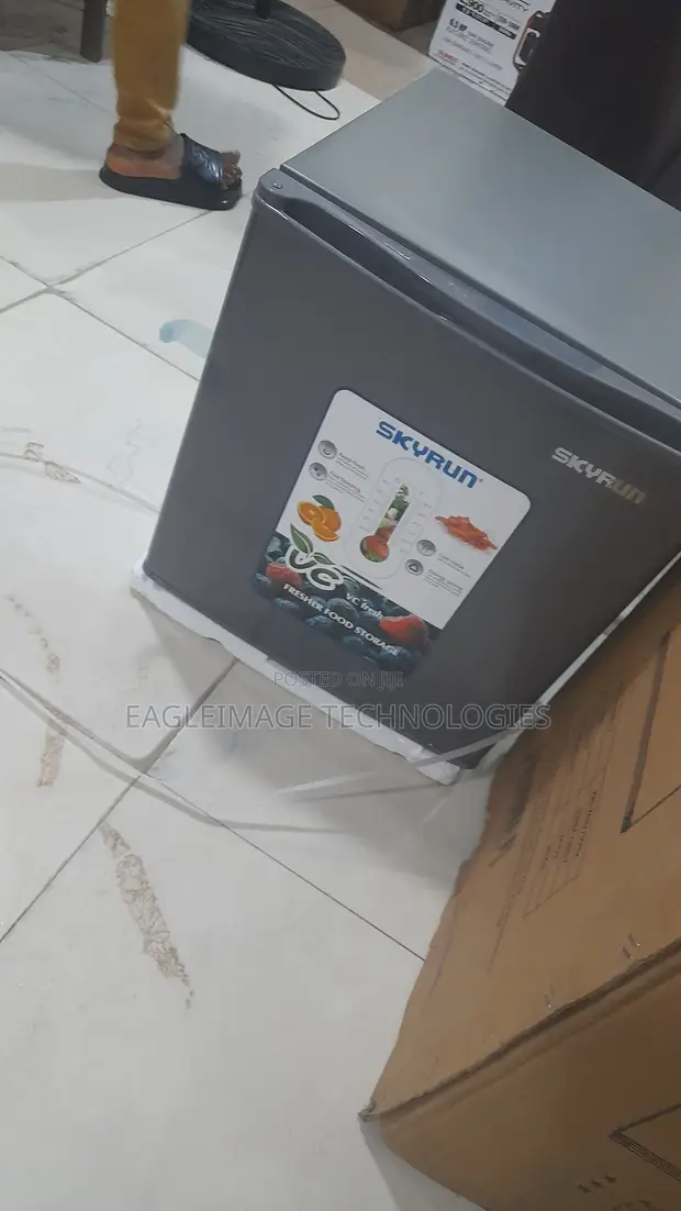 Skyrun BCD-50HW Compact Refrigerator - Brand New - 1