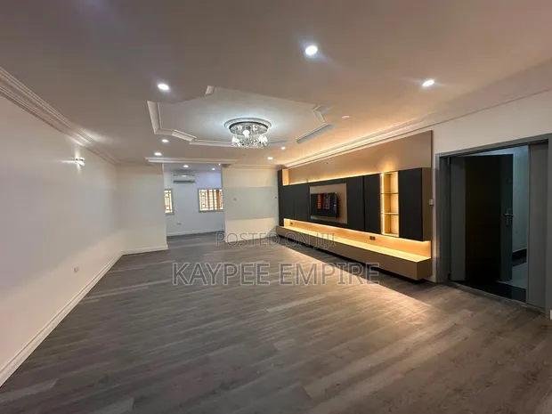 3 Bedroom Block of Flats don haya a Wuye - 1
