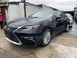 Lexus ES 2018 Baki