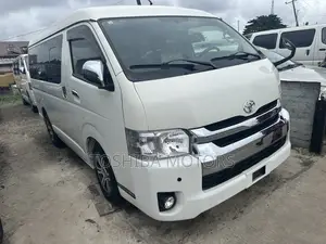 Toyota HiAce 2015 White Bus