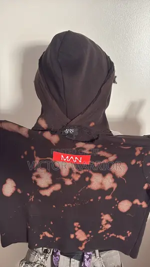Victorwarrior Bleached Cropped Hoodie