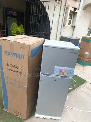 Skyrun 138HC Refrigerator - Compact & Efficient