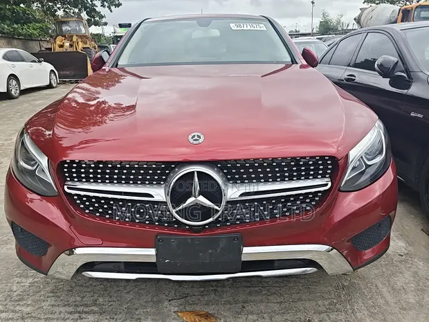 2017 Mercedes-Benz C300 Base 4Matic Sedan - 1