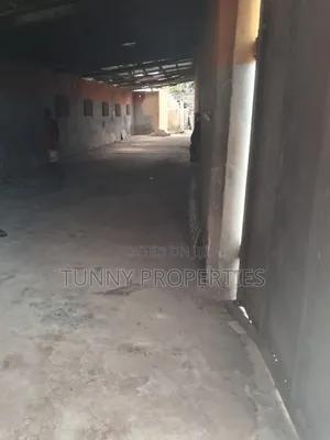 Wurin Ajiya 500sqm na Leƙo a Oregun
