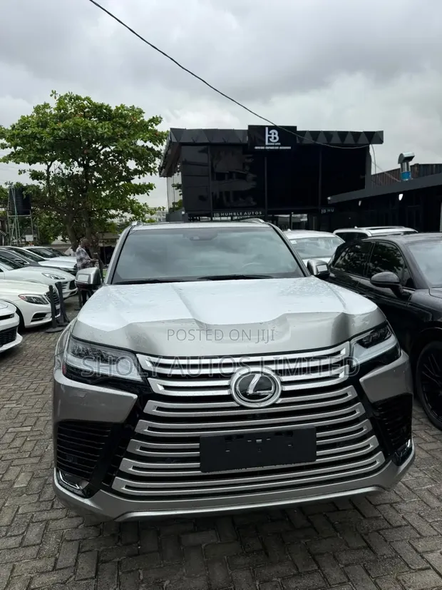 Lexus LX 600 2025 Silver - 1