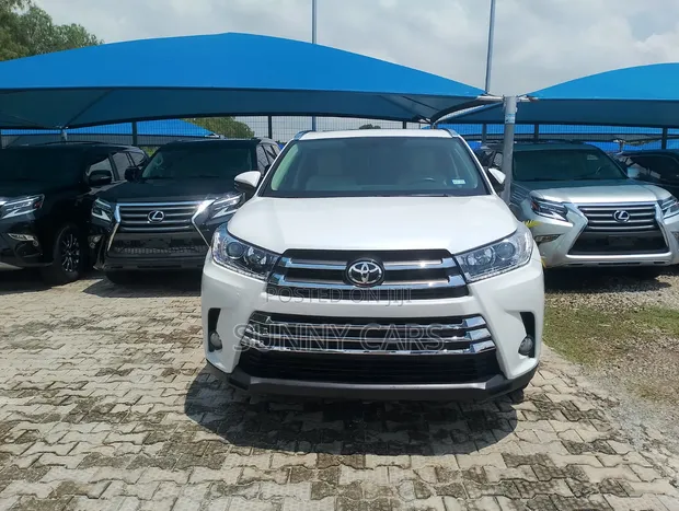 Toyota Highlander Limited 2017 Fari - 1