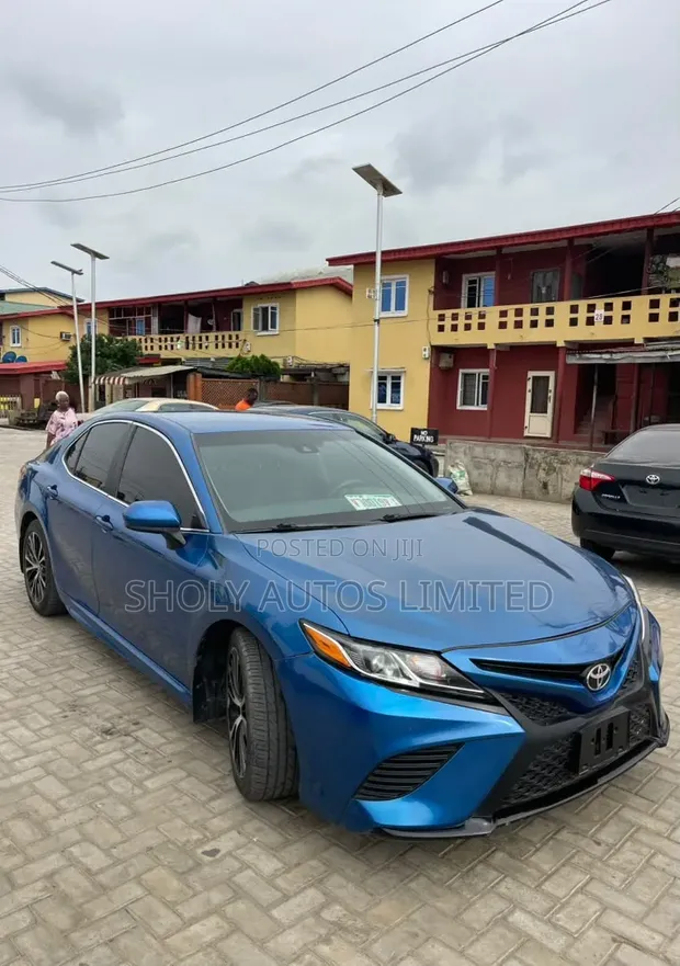 Toyota Camry Sport 2018 - 1