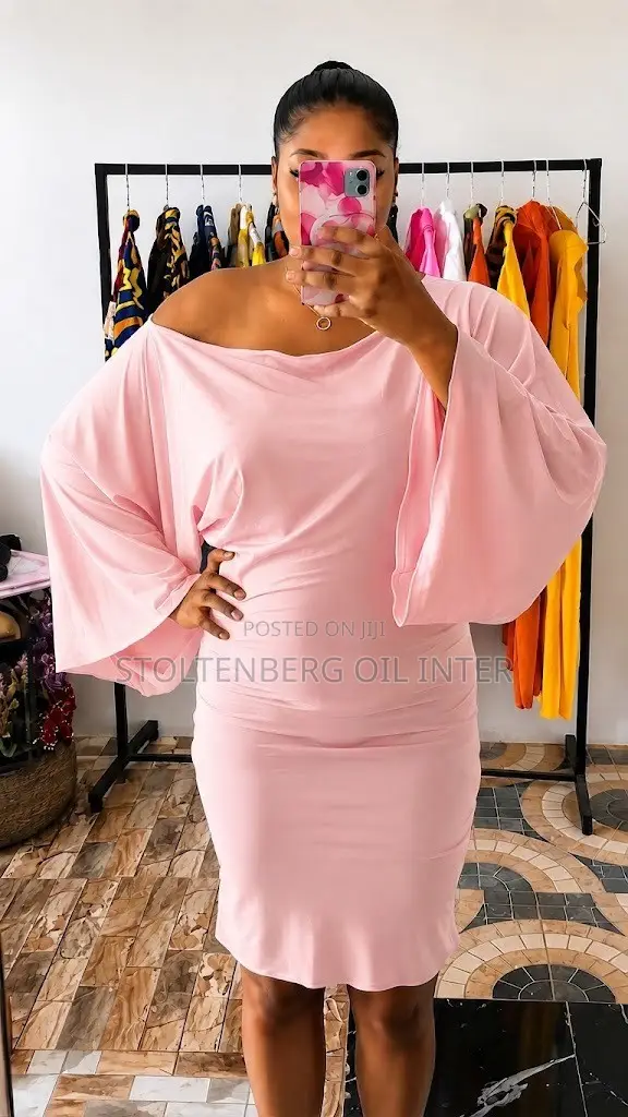 Luxury Classic Gown - Sabon Kayayyaki - 1
