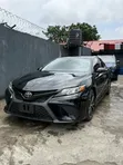 Toyota Camry SE 2018 Baki - 1